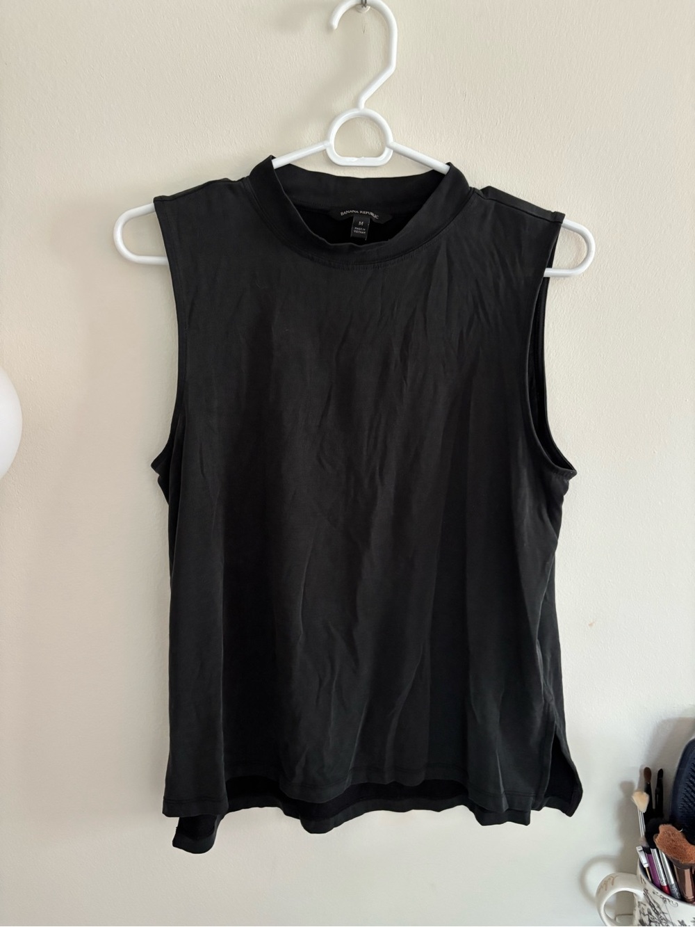 Banana Republic Black Sleeveless Mock Neck Tank